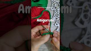 Presenteia com amigurumi nesse Natal veja só shorts amigurumicroche amigurumibonecodeneve croche [upl. by Enitsrik9]