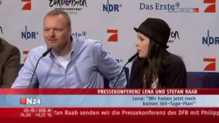 Lena MeyerLandrut amp Stefan Raab Pressekonferenz 1Teil 310510 [upl. by Nraa]