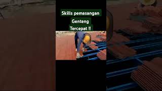 Skills pemasangan genteng tercepat yt shorts [upl. by Bridges]