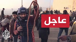 مراسل الجزيرة يبدو أن فرق الإنقاذ وصلت إلى بعض الزنازين السرية بسجن صيدنايا في ريف دمشق [upl. by Siubhan685]