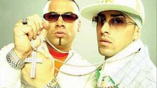 Wisin y Yandel quottu cuerpo me llamaquot quotoldquot [upl. by Nehte]