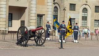 Svenska lottakårens 100årsdag Svenska lottakårens jubileumsmarsch av Paul Becker [upl. by Leakcim992]