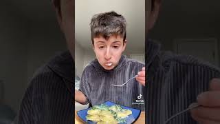 Ricotta ravioli and cacio e pepe pasta sause mukbang and amsr by white lesbian look alike tiktok [upl. by Stier683]