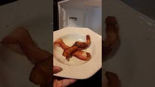 Bacon in the microwave oven😋 [upl. by Ahsieket]