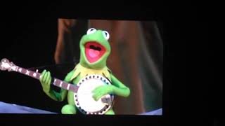 Kermit sings The Rainbow Connection at The Hollywood Bowl [upl. by Marchal]