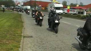 ZZR 600 OstseeTreffen 2008 Möps wie sie nach den Tanken los fahren [upl. by Buchalter]