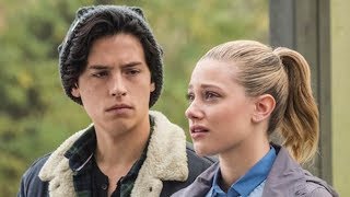 Why Riverdale Showrunner Urges Fans NOT To Give Up On Bughead [upl. by Eleda]