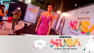 Emilia Dides impacta con su look en los Premios Musa  Premios Musa 2024 [upl. by Aihsenot]