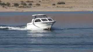 1994 Bayliner 2452 Express Cruiser Lake Test Boulder Boats Lake Mead [upl. by Allecsirp]