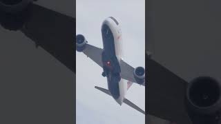 BOEING 787 DREAMLINER VERTICAL TAKEOFF yyzplanespotting b787 aviation shorts [upl. by Notserc]