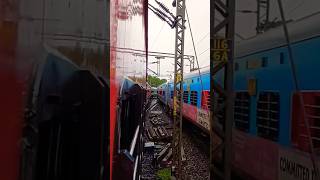 Parallel Run between Ispat Express and BengaluruAgartala Superfast shorts train howrah railway [upl. by Still]