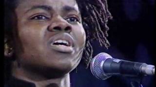 TRACY CHAPMANTALKIN BOUT A REVOLUTION LIVE 1990 [upl. by Anallese206]