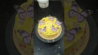 butterflycake yellowcake cake girlsbirthdaycake cakedesign shortsfeed shortsvideo shorts [upl. by Nomed89]