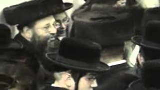 Klausenberger Rebbe leaving his Sukkah [upl. by Uria]