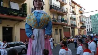 Polonesa de despedida de los Gigantes de Burlada en su 25° Aniversario [upl. by Jenks681]