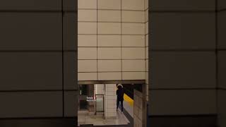 Entering the Platform at Osgoode subwaystation 🇨🇦 downtowntoronto downtown toronto shorts [upl. by Isiad]