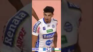 Bruninho chamando Bruno Lima tempo atrás pela saída de rede É a dupla BB 😄 Vôlei Renata x São José [upl. by Naujahs]