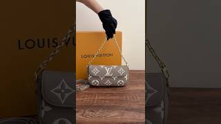 LV Wallet On Chain Ivy Tourterelle  Crème Monogram M82211 lv lvbag slingbag luxury shorts [upl. by Simaj]