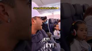 JUAN MOLESTANDO A KIMA EN EL AVIÓN 😅😂  jukilop shorts kimberlyloaiza [upl. by Namaan]