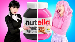 Défi alimentaire ROSE vs NOIR  Wednesday vs Enid des snacks dune couleur par Gotcha [upl. by Henleigh]