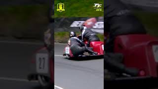 WATCH THEM GO 🤩 Francois Leblond amp Marlene Couillard on a 2018 SGR suzuki 600 f2 at the TT 2018 🇮🇲 [upl. by Manuel]