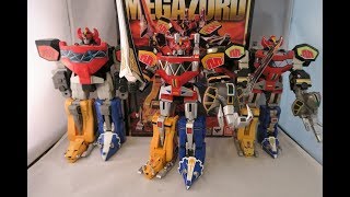 Bandai Tamashii Nations Soul of Chogokin Megazord Review amp Comparison Mighty Morphin Power Rangers [upl. by Fullerton]