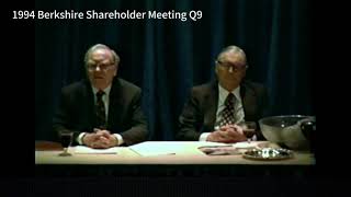 How does Warren Buffett retain good management at Berkshire [upl. by Lief707]