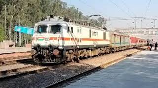 INDAIN RAILWAYS EXPRESS CROSSING THE MARIPAT STATION AT FULL SPEED 130KMH youtube virel [upl. by Leizar]