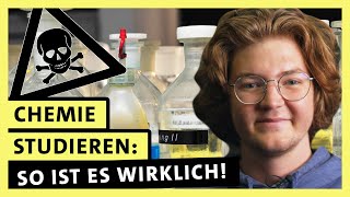 Chemie studieren  Gefährliches Laborpraktikum  alpha Uni [upl. by Yelha]