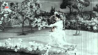 Chham Chham Naachat  Asha Parekh Lata Mangeshkar Chhaya Song [upl. by Melar636]