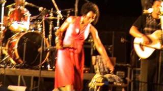 Lura  Mbem Di Fora  Ive Come From Far Away live in Hertme [upl. by Chavez859]