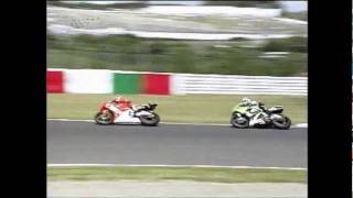 Suzuka 8 Hours 2000 ZX7RR vs VTR 1000 SPW [upl. by Nagrom]