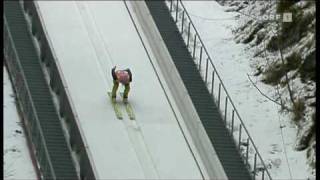 Lukas Mueller  Crash  Kulm 2010  Qualification [upl. by Gamal]