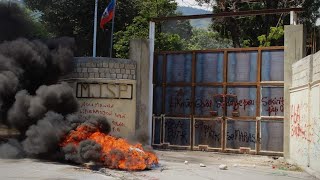 solino Haiti esta bajo llamas de fuego 😭 [upl. by Oludoet]