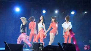 大酥團 100911 SNSD Hyoyeon  SooYoung  Yuri  YoonA  Dance  SM Town in ShangHai FanCam [upl. by Morez438]