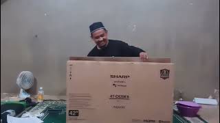 Unboxing TV ANDROID SHARP 42inc type 4TC42DK1I [upl. by Nork]