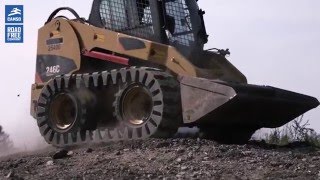 Skid Steer Loaders tracked performance with Camso Rubber OTT overthetire tracks [upl. by Phionna907]