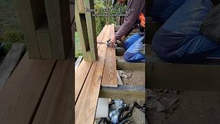 Монтаж палубной доски deck board installation diy construction wood woodworking carpentry [upl. by Oinota808]