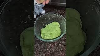 Green Roti😋 viral viralvideo shorts palakroti pahariamon healthyfood food shortvideo taste [upl. by Gairc719]