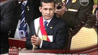 Ollanta Humala cantando himno de EMCH CANAL2 [upl. by Acino650]