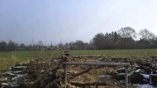 Zaagbok met kettingzaag houder Chainsaw bock [upl. by Sillad]