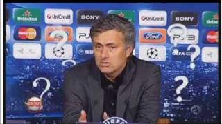 Mourinho y la ya famosa cancion quot¿Por Quéquot [upl. by Liw751]