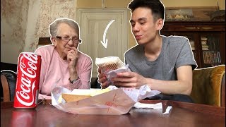 MA GRANDMERE TESTE OTACOS  😱🌯🥤 [upl. by Waldon]