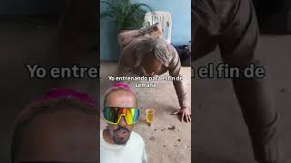 El súper bebedor 🍻😂 shortvideo humor [upl. by Yalahs]