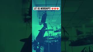 TYE TRIBBETT  LET US WORSHIP  SOLO 🥁🥁🥁 [upl. by Goldfinch]