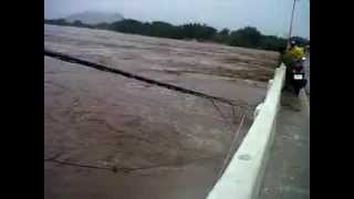 Creciente del rio balsas entre Cd Altamirano y Coyuca de Catalan por tormenta Manuel [upl. by Adamis]