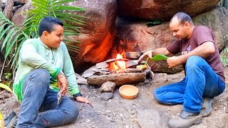 EXTRAÇÃO DE SAL NEGRO DA NATUREZA vídeo cedido do nosso canal de dicas de sobrevivência [upl. by Aicarg]