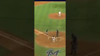 EstrellasOrientales Truena Miguel Sanó Home Run [upl. by Rhpotsirhc283]