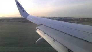 Ryanair East Midlands airport EMA landing [upl. by Eceertal]