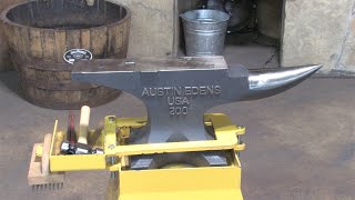 Well ShodAustin Edens 200lb Anvil [upl. by Anaicul]